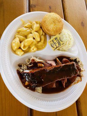 Sampler platter. I'll just say don't do it. Macaroni and cheese is horrible. Potato salad is horrible. Cornbread super dry meat was