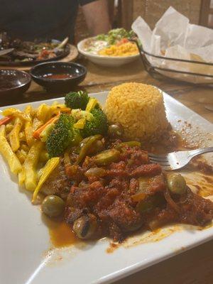 108. Pescado a la Veracruzana. It's DELICIOSO! I am so glad I chose this.