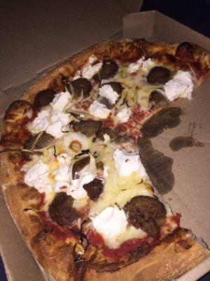 Pretty dank pizza with meatball, onion, and ricotta. Delish.