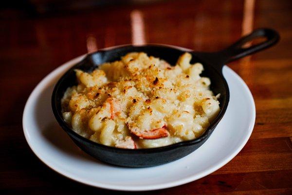 Lobster Truffle Macaroni & Cheese 
 Gouda, Parmigiano, Aged Cheddar, Golden Panko