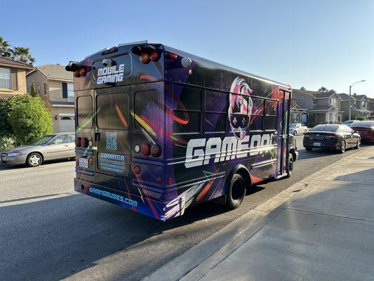 Game bus