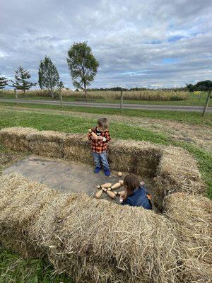 More fun on Honeybee Hay Land