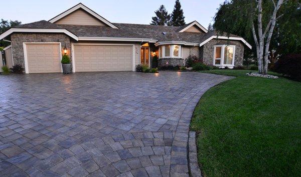 Black Diamond Paver Stones & Landscape