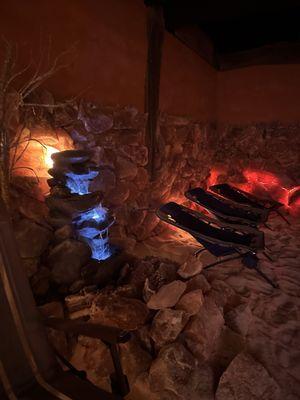 Relaxing in the salt cave before treating myself to a massage. Beautiful, relaxing and condusive to getting into my zen mode ‍