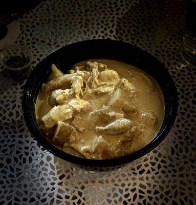 Garee Gai (yellow curry w chicken) $14