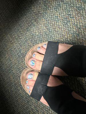 Toe nails with gel pedicure