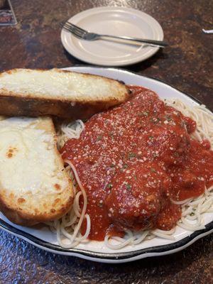 Spaghetti and meatballs