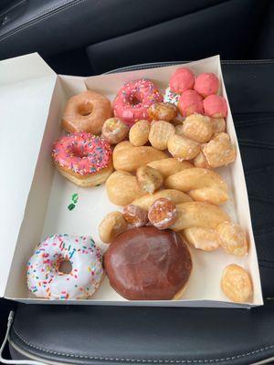 THE BEST DONUTS EVER!!!!  Drove 8 miles from home and passed 30 donut shops because these are worth it!!!