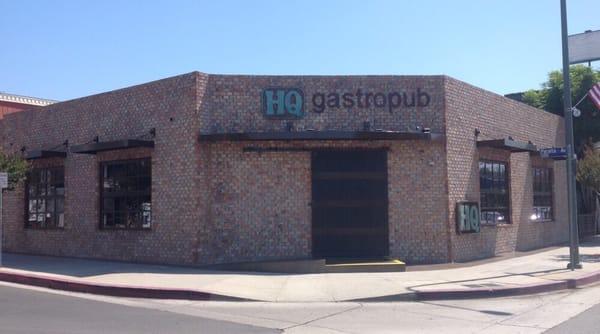 HQ Gastropub - Woodland Hills