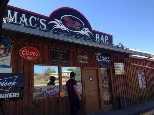 Macs Bar