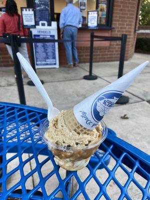 Delicious Fall Combo. Handel's Salty Caramel and Banana Foster.