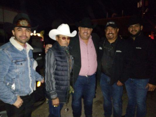 ROY GARCIA Y GRUPO ROBLES