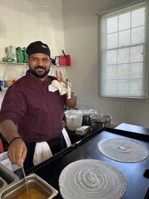 The dosa was delicious.  I highly recommend Virundhu for all your catering needs!