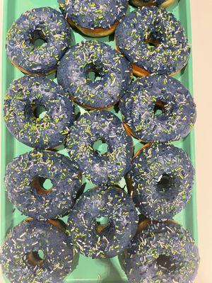 Where my 12s at?! We've got Blueberry Frosted Seahawk Sprinkles on deck! Find them on weekends to rep for our team! #gohawks