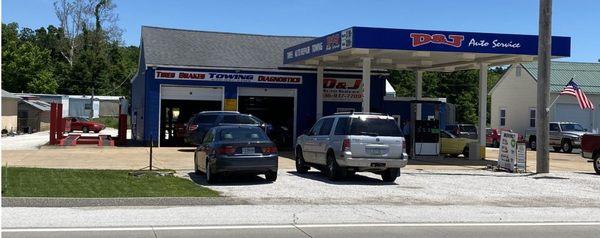 312 US Highway 61 Festus MO 63028. (636) 937-7709