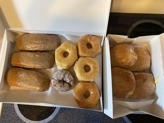 Left:  3 maple bars, 4 glazed, 1 blueberry cake Right:  1 lemon filled, 1 raspberry filled, 2 bavarian cream