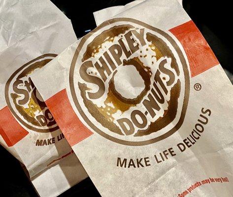 Shipley Do-Nuts  Make Life Delicious  © 2020 Erik D. Phillips