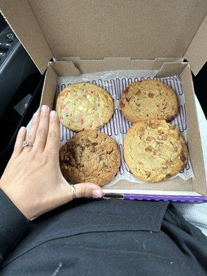 Insomnia Cookies