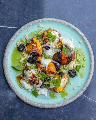 Grilled Twin Peaks Peach - Burrata / Blackberries / Red
Onion / Toasted Almonds
/ Mint / Basil Vinaigrette