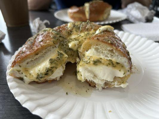 Stuffed bagel