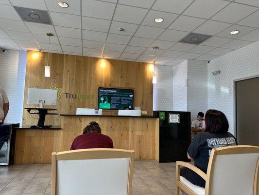 Trulieve Orlando Dispensary (Colonial)