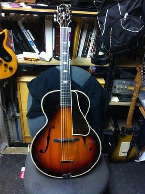 1935 Epiphone Triumph restored to her former glory!