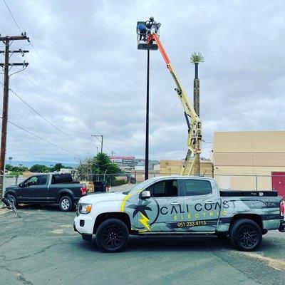 Parking lot lighting retrofit to LED