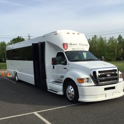 32 passenger partybus limo