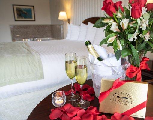 We have amazing romantic getaway packages.  Call today for reservations- 1-866-964-6699