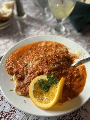 Spaghetti Bolognese with extra sauce