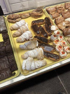 Assorted confections