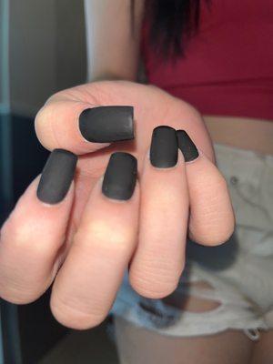 nails