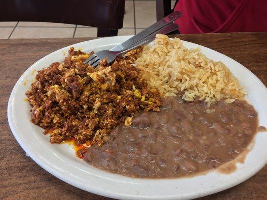 Huevos con Chorizo