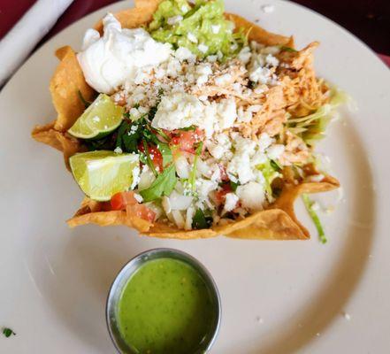 Taco salad with chicken