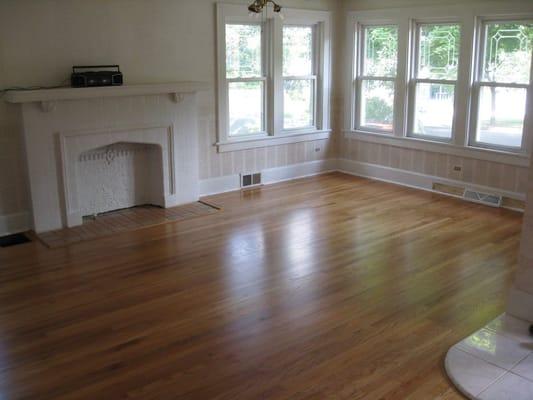 Floor Refinishing / Floor Sanding