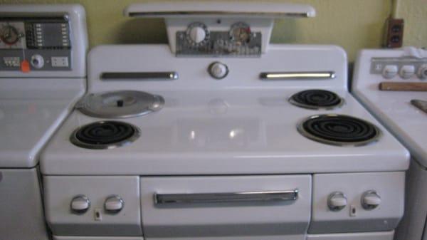 40" Electric Range. These come in many varieties. We got a write-up in The Oregonian for our vintage service!