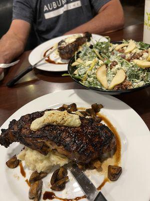 New York strip, sautéed mushrooms, mashed potato's and Blue Cibo salad.