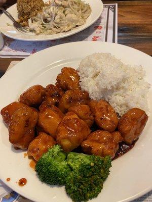 General Tso's Chicken and Chicken Chop Suey