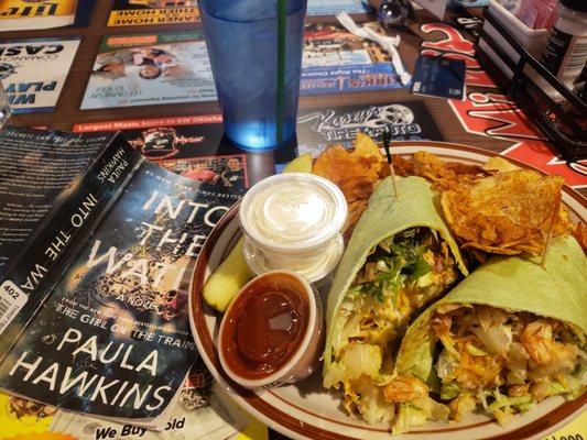 Buffalo chicken wrap and chips