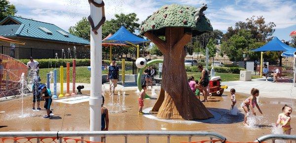 May 2021 - Weekday Splash Pad at 2pm slot Lots of fun!