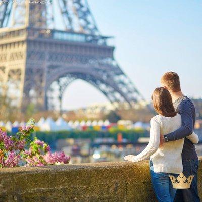 Seine river cruise travel agent