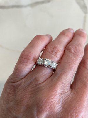 White gold 3-stone anniversary ring