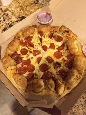 "Garlic Knot" Pizza. The garlic seasoning was on the box and not the pizza. There was no "Hut Favorite" on the crust as ordered