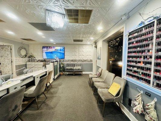 Manicure area