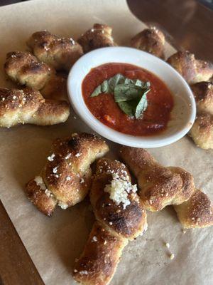 Garlic Knots