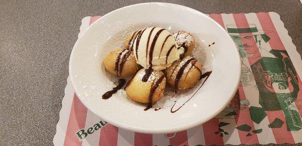 Fried oreos and ice cream