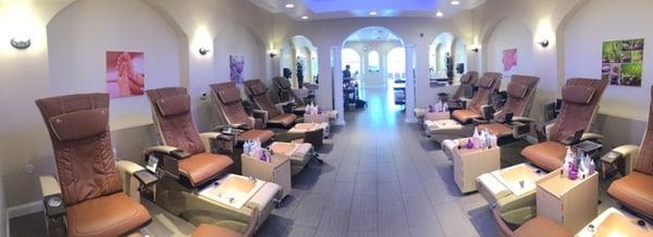 Hollywood Nail & Spa Fountainville