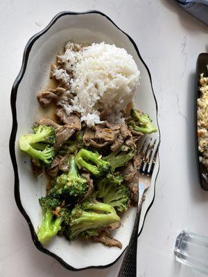 Broccoli beef and fried rice with crab