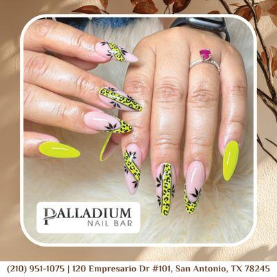 Save time with our express manicure and pedicure services, perfect for those with a busy schedule. Quick, efficient, and fabulous!