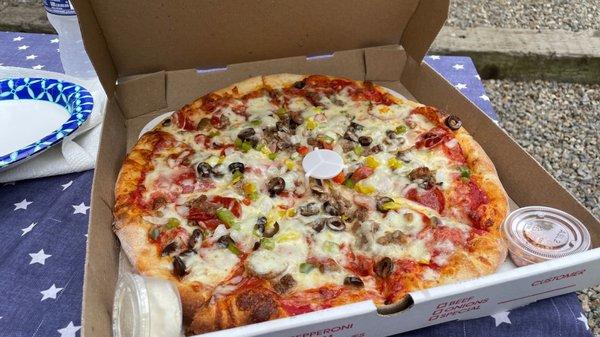 Large Supreme Pizza